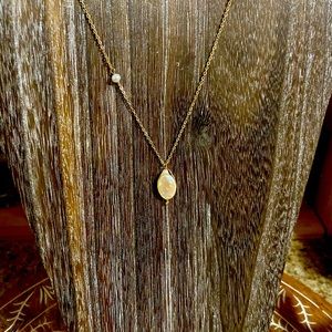 Mother of pearl drop necklace